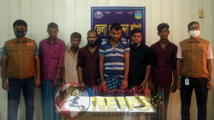 ময়মনসিংহে  ছয়জন ডাকাত গ্রেপ্তার